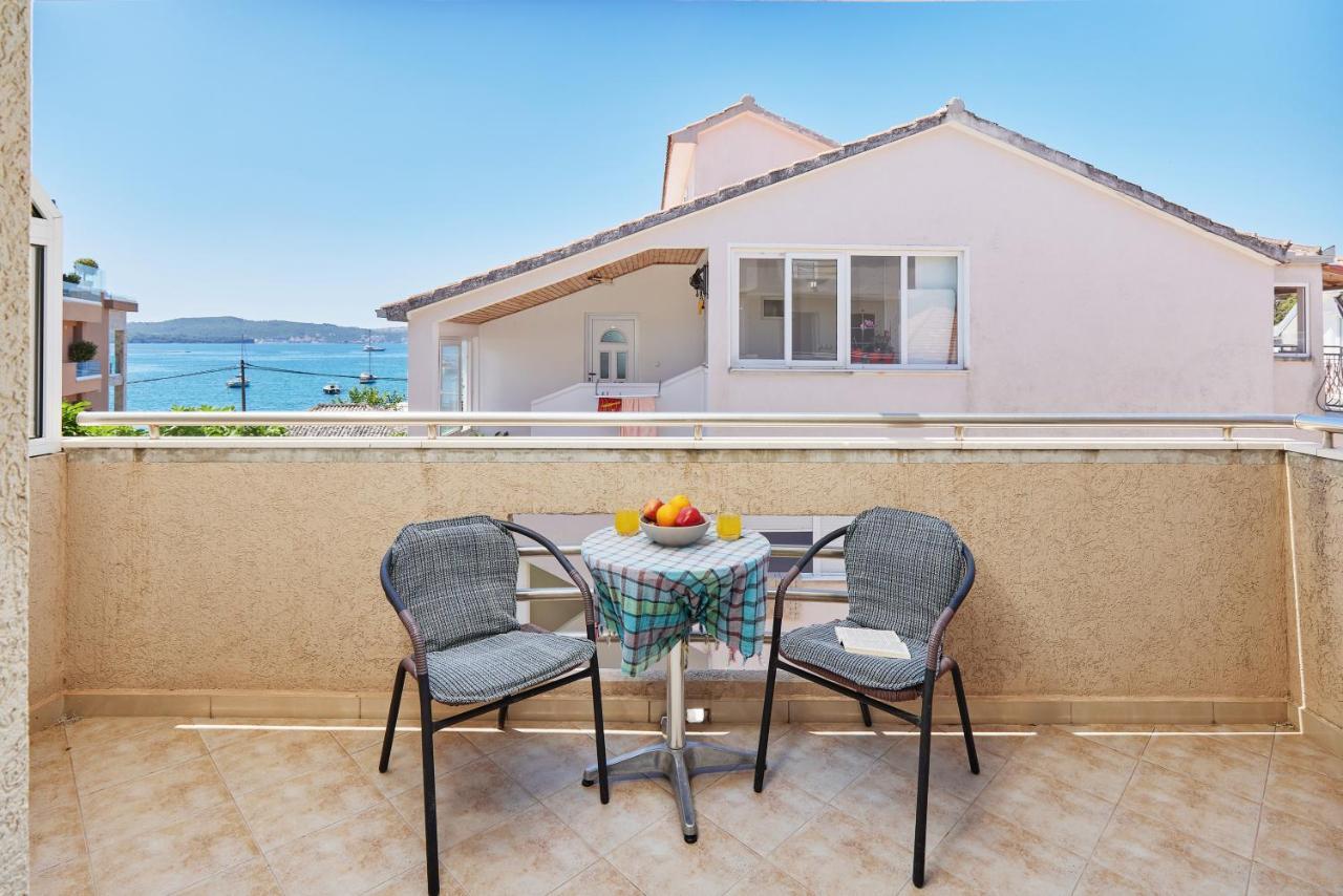 Rosic Apartments Тиват Екстериор снимка