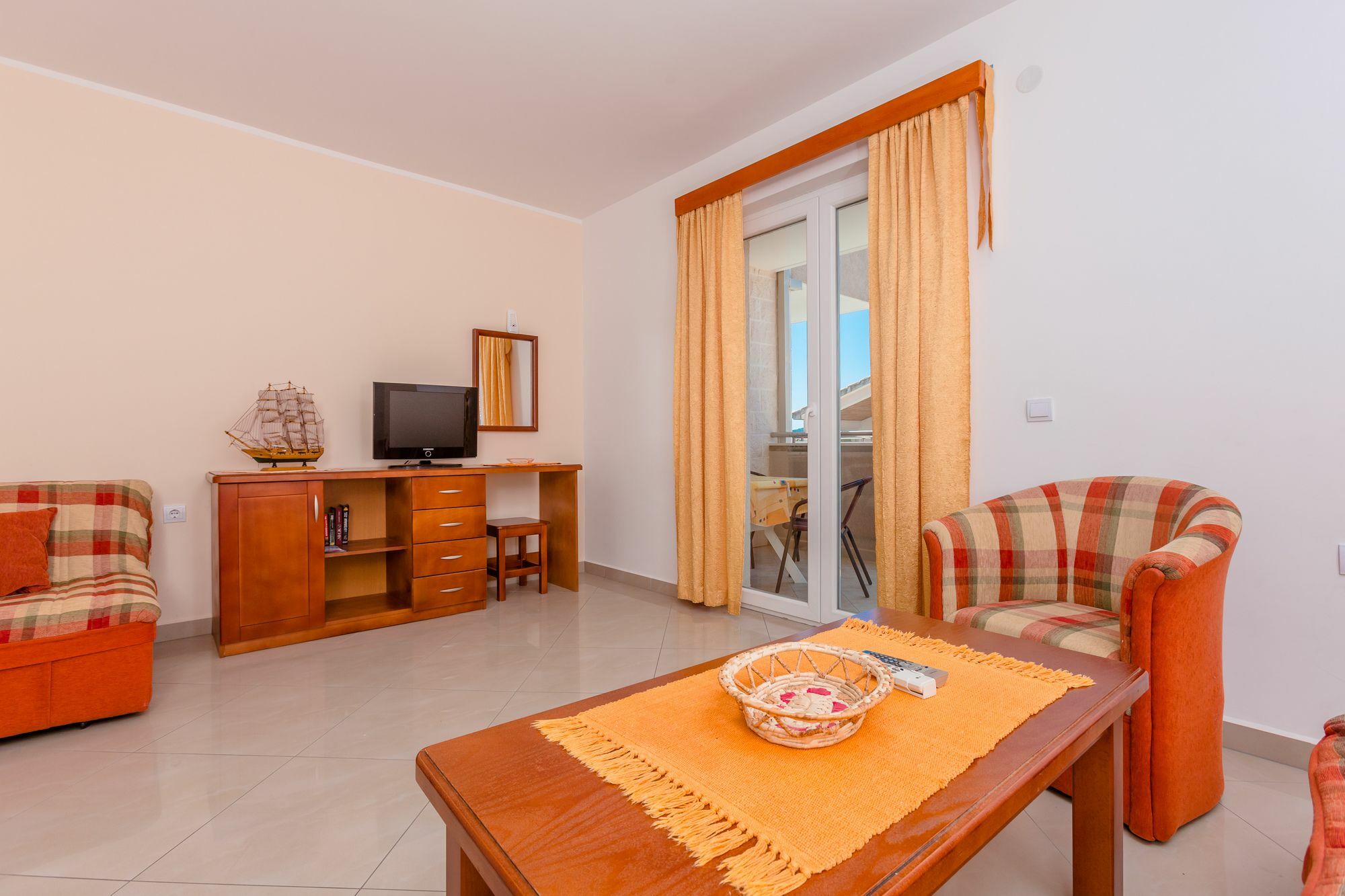 Rosic Apartments Тиват Екстериор снимка