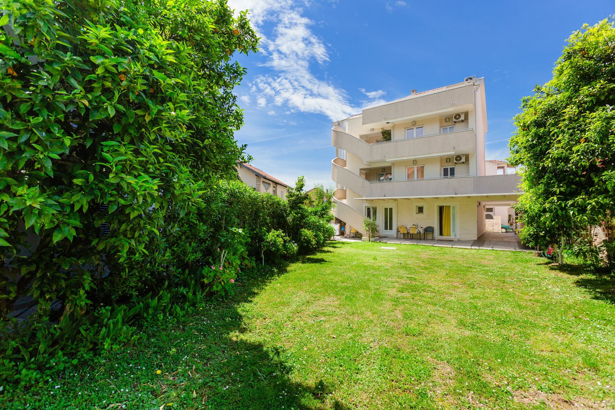 Rosic Apartments Тиват Екстериор снимка