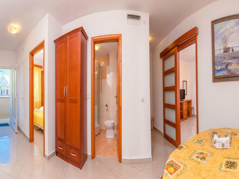Rosic Apartments Тиват Екстериор снимка