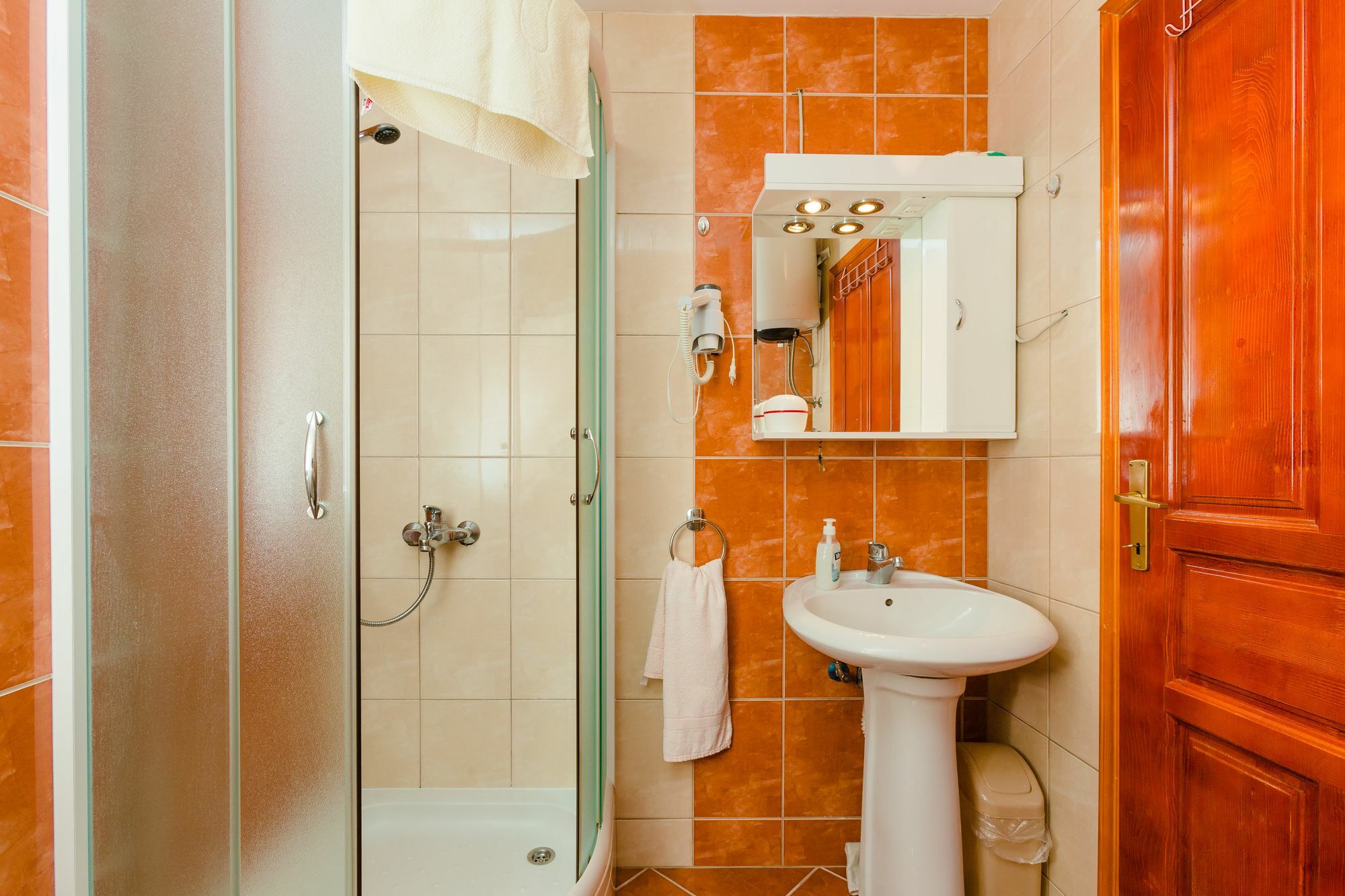 Rosic Apartments Тиват Екстериор снимка